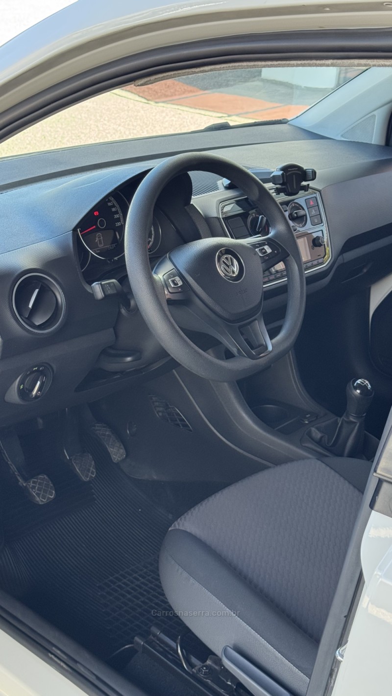 UP 1.0 TSI CONNECT 12V TOTAL FLEX 4P MANUAL - 2020 - LAJEADO