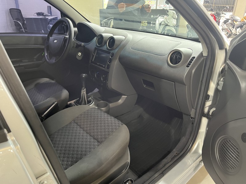 FIESTA 1.0 MPI CLASS 8V GASOLINA 4P MANUAL - 2007 - CAXIAS DO SUL