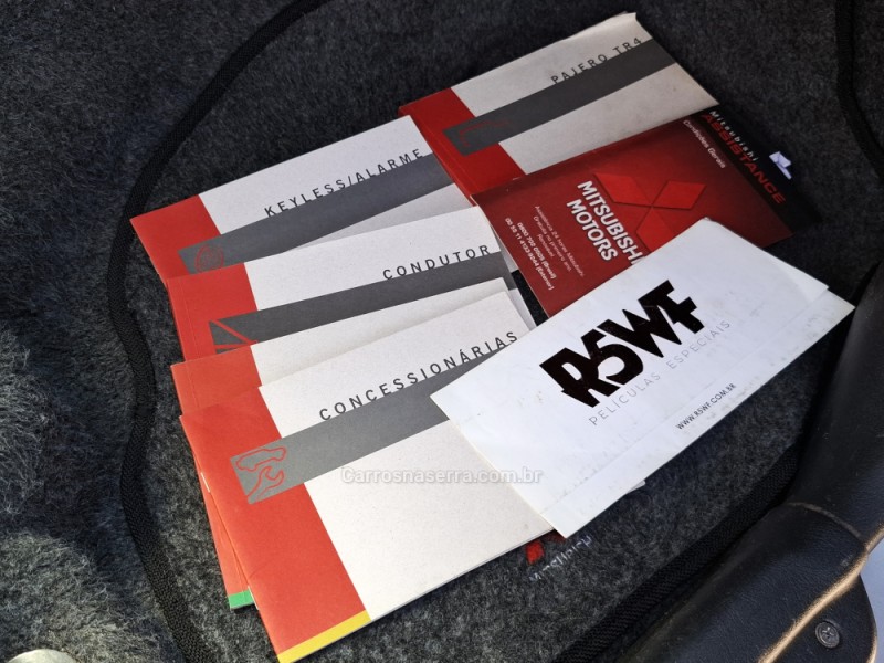 PAJERO TR4 2.0 4X4 16V 140CV FLEX 4P MANUAL - 2010 - BENTO GONçALVES