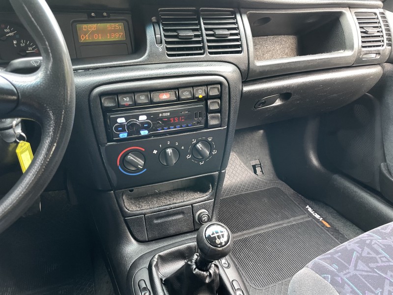 VECTRA 2.0 MPFI GLS 8V GASOLINA 4P MANUAL - 1998 - CAXIAS DO SUL