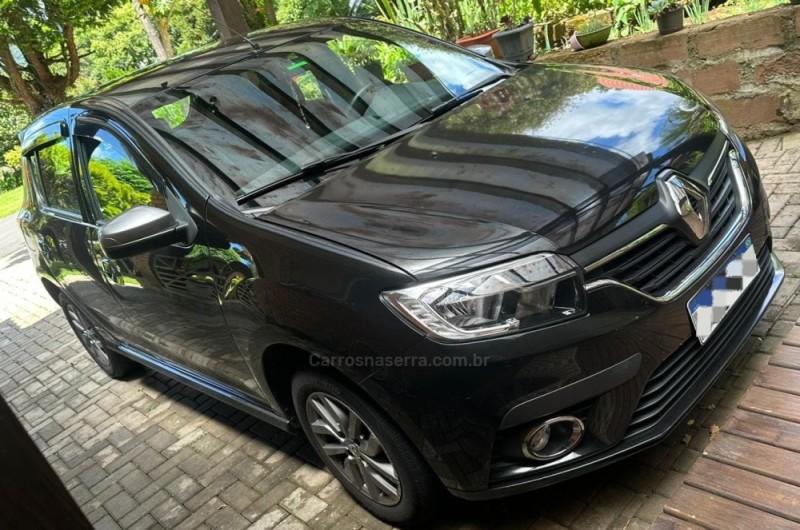 SANDERO 1.0 12V GT LINE LIMITED FLEX 4P MANUAL - 2022 - GRAMADO