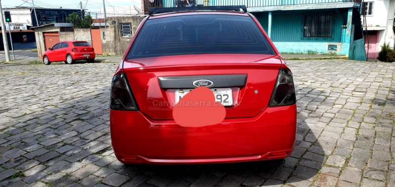 FIESTA 1.6 MPI CLASS SEDAN 8V FLEX 4P MANUAL - 2011 - CAXIAS DO SUL
