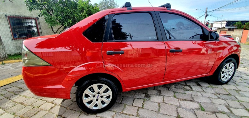 FIESTA 1.6 MPI CLASS SEDAN 8V FLEX 4P MANUAL - 2011 - CAXIAS DO SUL