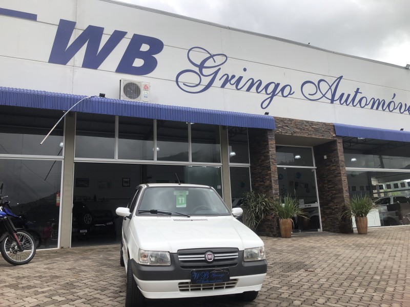 FIAT - UNO - 2010/2011 - Branca - R$ 27.800,00