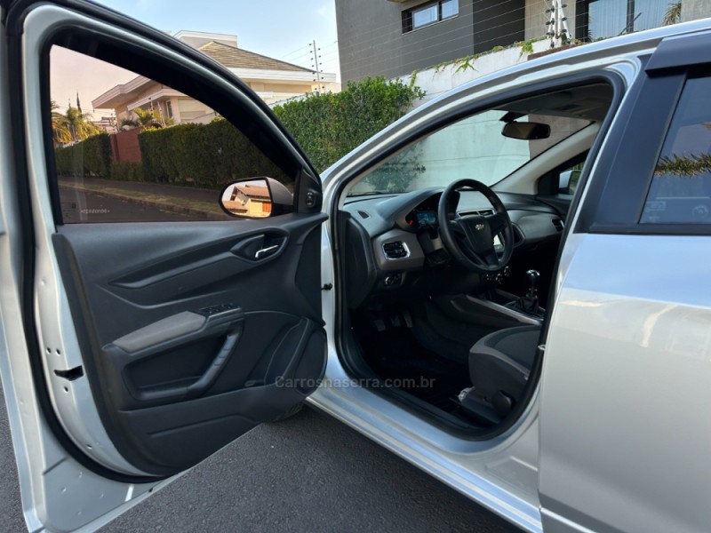 PRISMA 1.4 MPFI LTZ 8V FLEX 4P MANUAL - 2015 - SãO LEOPOLDO