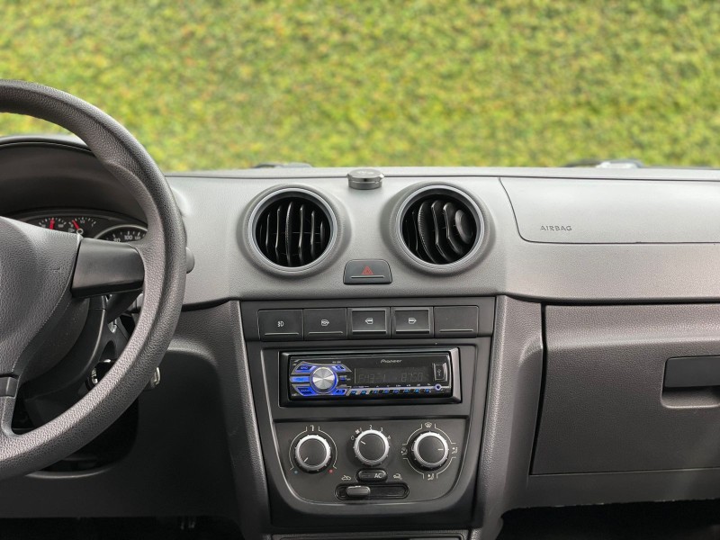 GOL 1.6 MI POWER 8V FLEX 4P MANUAL G.V - 2013 - FARROUPILHA