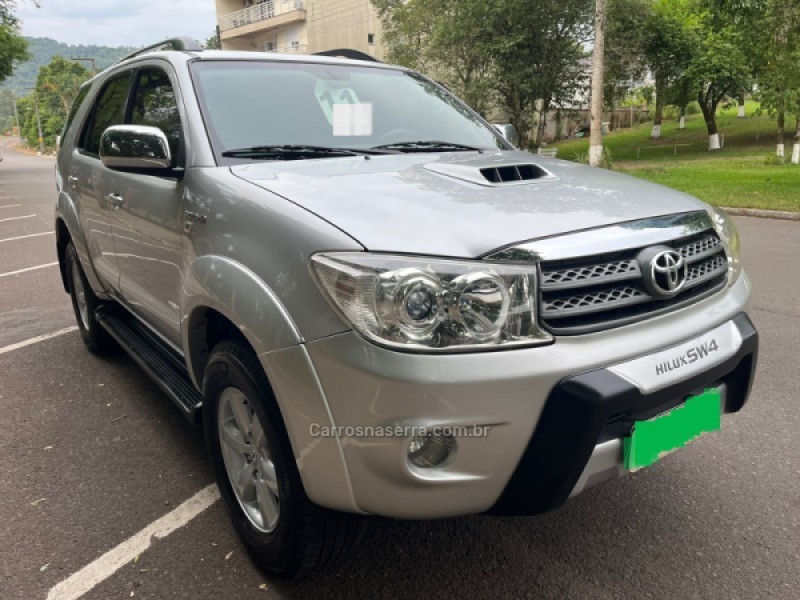 hilux sw4 3.0 srv 4x4 7 lugares 16v turbo intercooler diesel 4p automatico 2011 bento goncalves