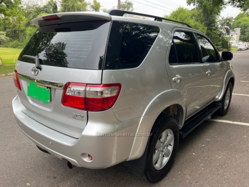 HILUX SW4 3.0 SRV 4X4 7 LUGARES 16V TURBO INTERCOOLER DIESEL 4P AUTOMÁTICO - 2011 - BENTO GONçALVES