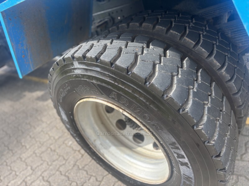 1214  - 1992 - CANELA