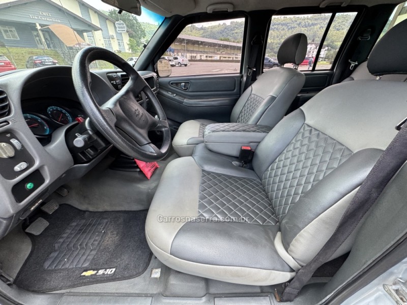 S10 2.8 COLINA 4X4 CD 12V TURBO ELECTRONIC INTERCOOLER DIESEL 4P MANUAL - 2011 - GRAMADO