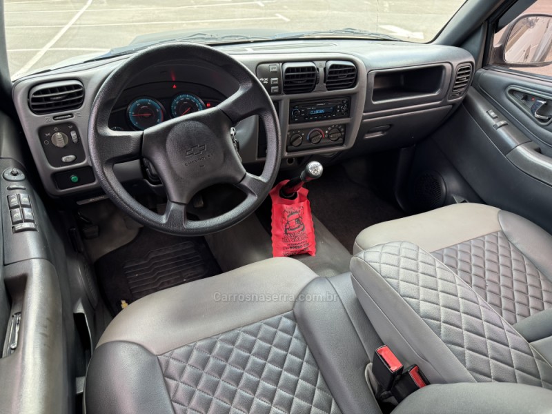 S10 2.8 COLINA 4X4 CD 12V TURBO ELECTRONIC INTERCOOLER DIESEL 4P MANUAL - 2011 - GRAMADO