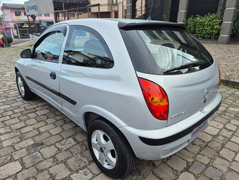 CELTA 1.0 MPFI SUPER 8V GASOLINA 2P MANUAL - 2004 - CAXIAS DO SUL
