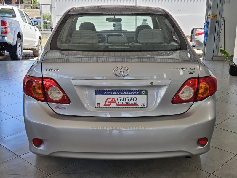 COROLLA 1.8 GLI 16V FLEX 4P MANUAL - 2010 - TAPEJARA