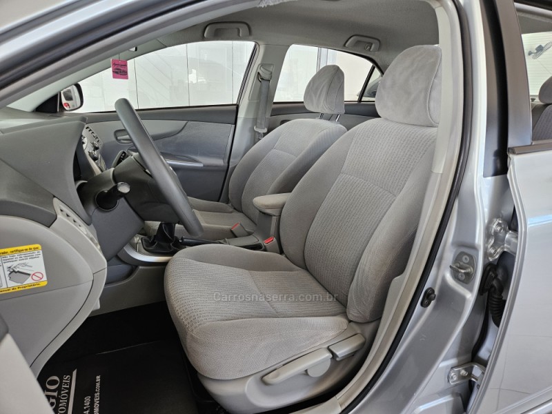 COROLLA 1.8 GLI 16V FLEX 4P MANUAL - 2010 - TAPEJARA