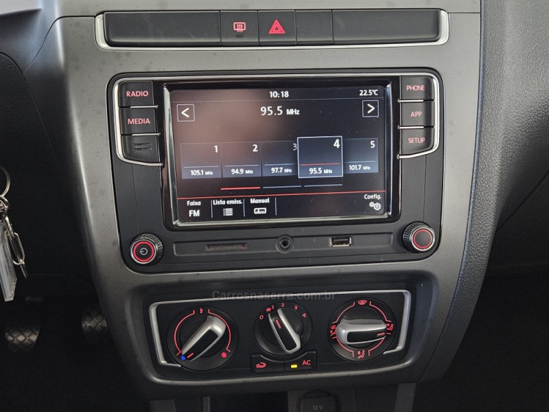 FOX 1.6 MSI XTREME 8V FLEX 4P MANUAL - 2019 - TAPEJARA