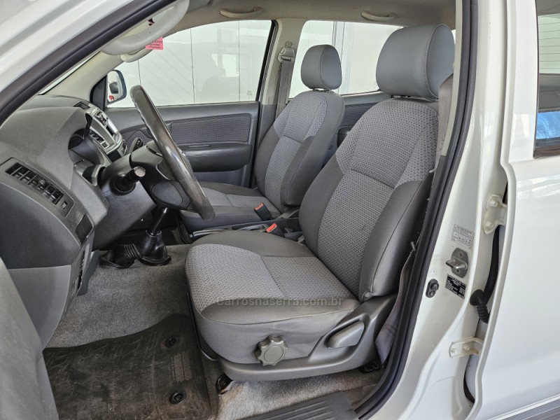 HILUX 3.0 STD 4X4 CD 16V TURBO INTERCOOLER DIESEL 4P MANUAL - 2015 - TAPEJARA