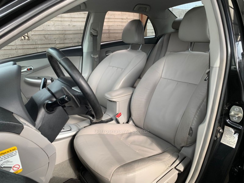 COROLLA 2.0 XEI 16V FLEX 4P AUTOMÁTICO - 2014 - CAXIAS DO SUL