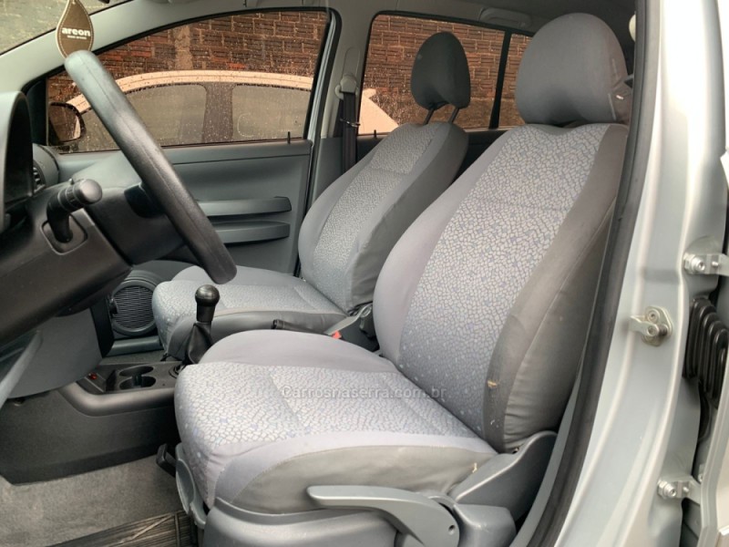 FOX 1.6 MI PLUS 8V FLEX 4P MANUAL - 2006 - CAXIAS DO SUL