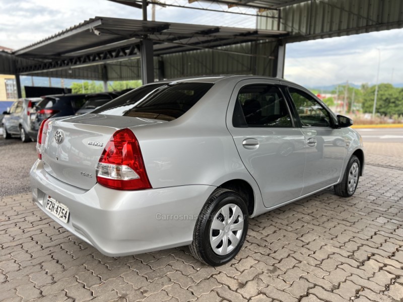 ETIOS 1.5 XS SEDAN 16V FLEX 4P AUTOMÁTICO - 2018 - BOM PRINCíPIO