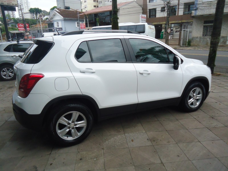 TRACKER 1.8 MPFI LT 4X2 16V FLEX 4P AUTOMÁTICO - 2016 - CAXIAS DO SUL