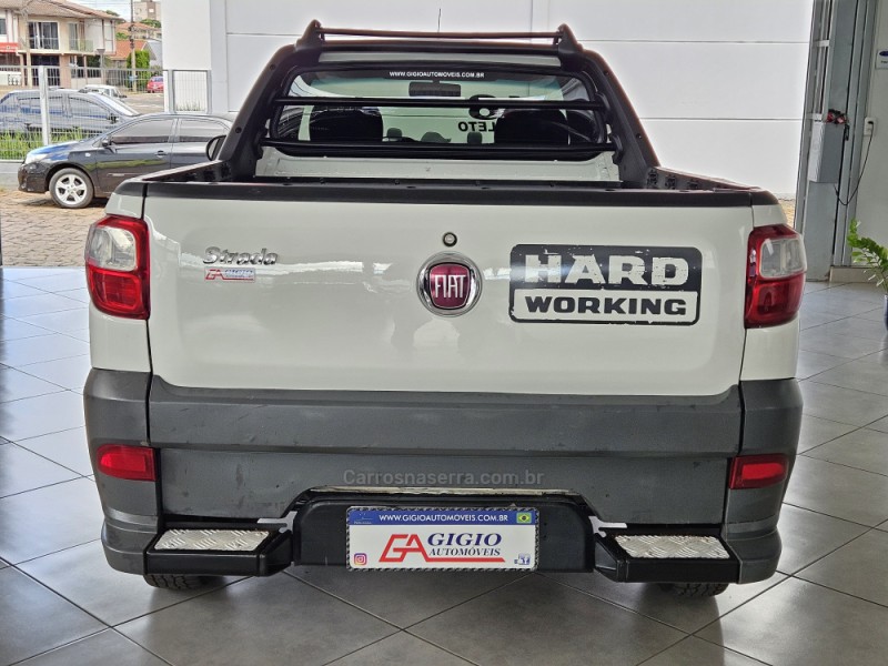 STRADA 1.4 MPI HARD WORKING CS 8V FLEX 2P MANUAL - 2018 - TAPEJARA