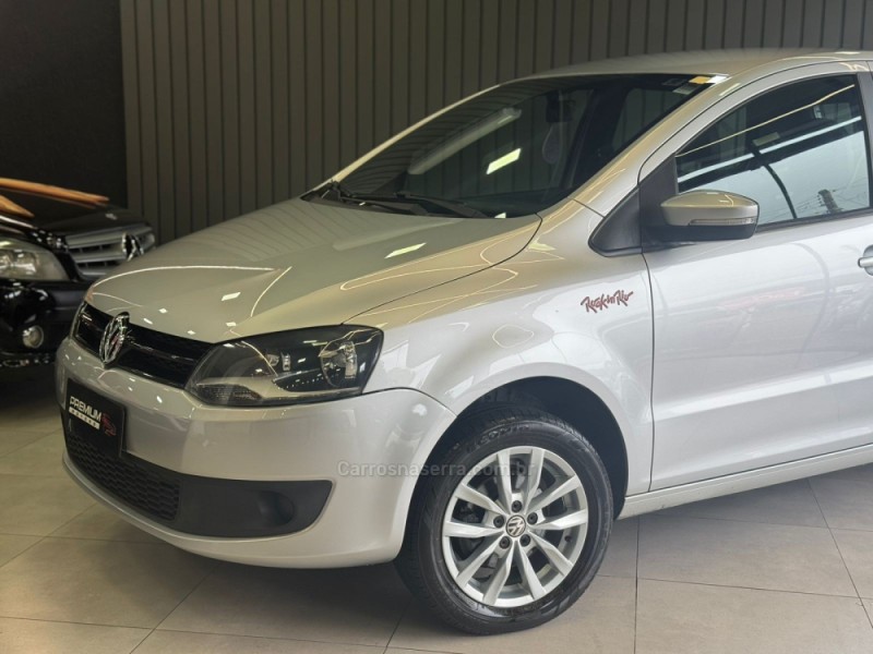 FOX 1.6 MI ROCK IN RIO 8V FLEX 4P MANUAL - 2014 - DOIS IRMãOS