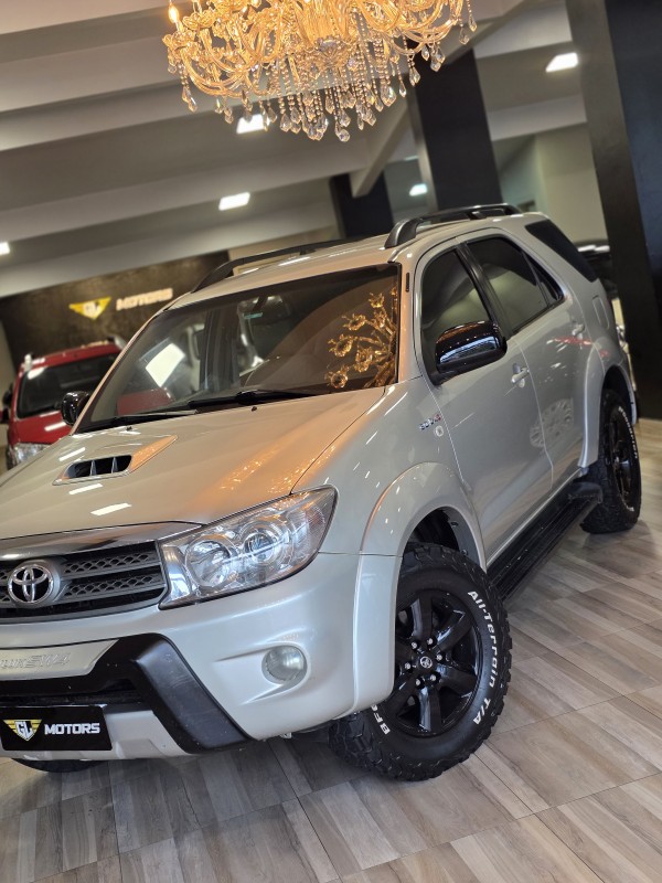 HILUX SW4 3.0 SRV 4X4 16V TURBO INTERCOOLER DIESEL 4P AUTOMÁTICO - 2009 - CAXIAS DO SUL