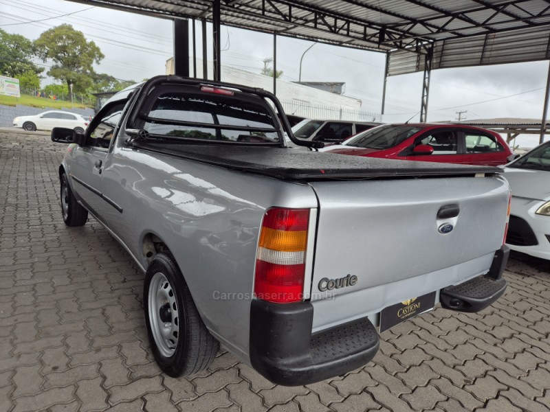 COURIER 1.6 L 8V FLEX MANUAL - 2012 - CAXIAS DO SUL