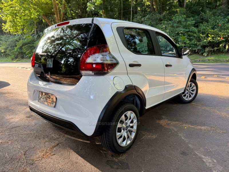 MOBI 1.0 8V EVO FLEX LIKE. MANUAL - 2021 - DOIS IRMãOS