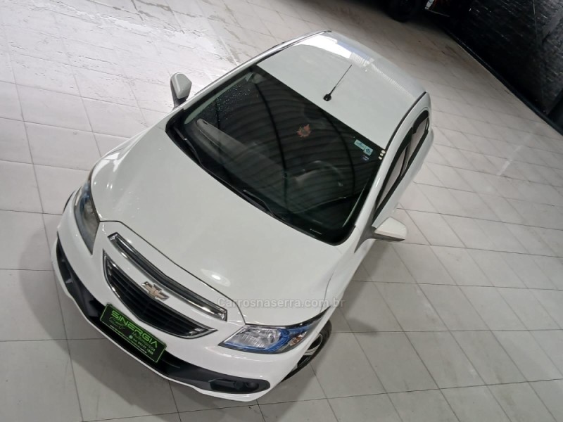 ONIX 1.4 MPFI LT 8V FLEX 4P MANUAL - 2014 - CAXIAS DO SUL