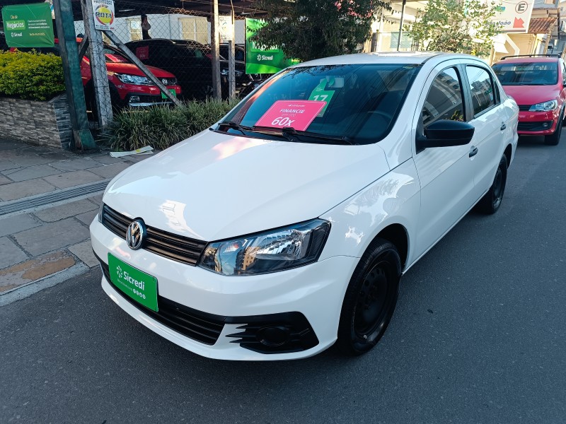 VOYAGE 1.0 12V MPI TOTALFLEX TRENDLINE 4P MANUAL