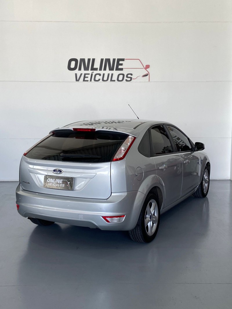 FOCUS 1.6 GLX 8V FLEX 4P MANUAL - 2013 - FARROUPILHA