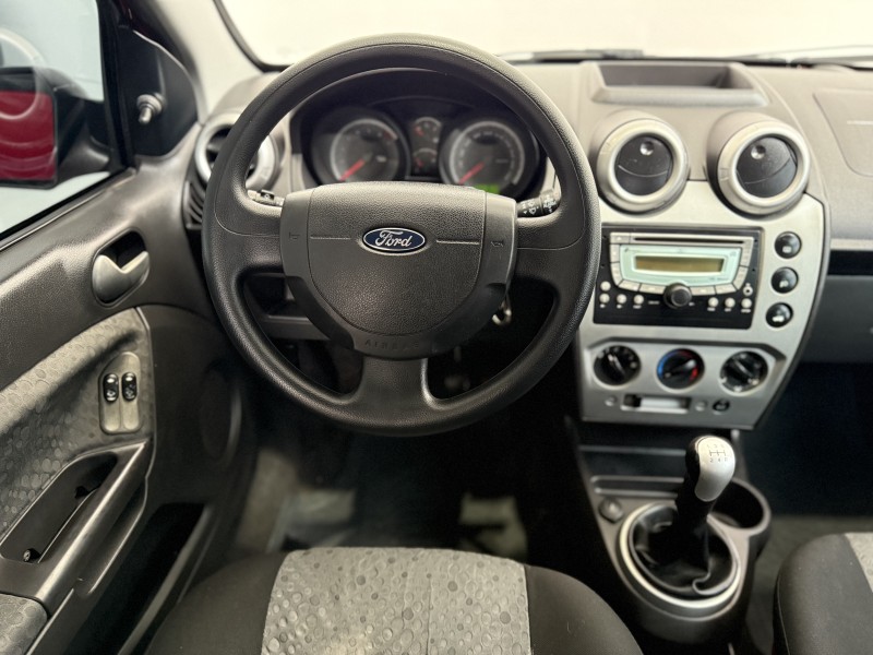 FIESTA 1.6 MPI CLASS HATCH 8V FLEX 4P MANUAL - 2012 - CAXIAS DO SUL