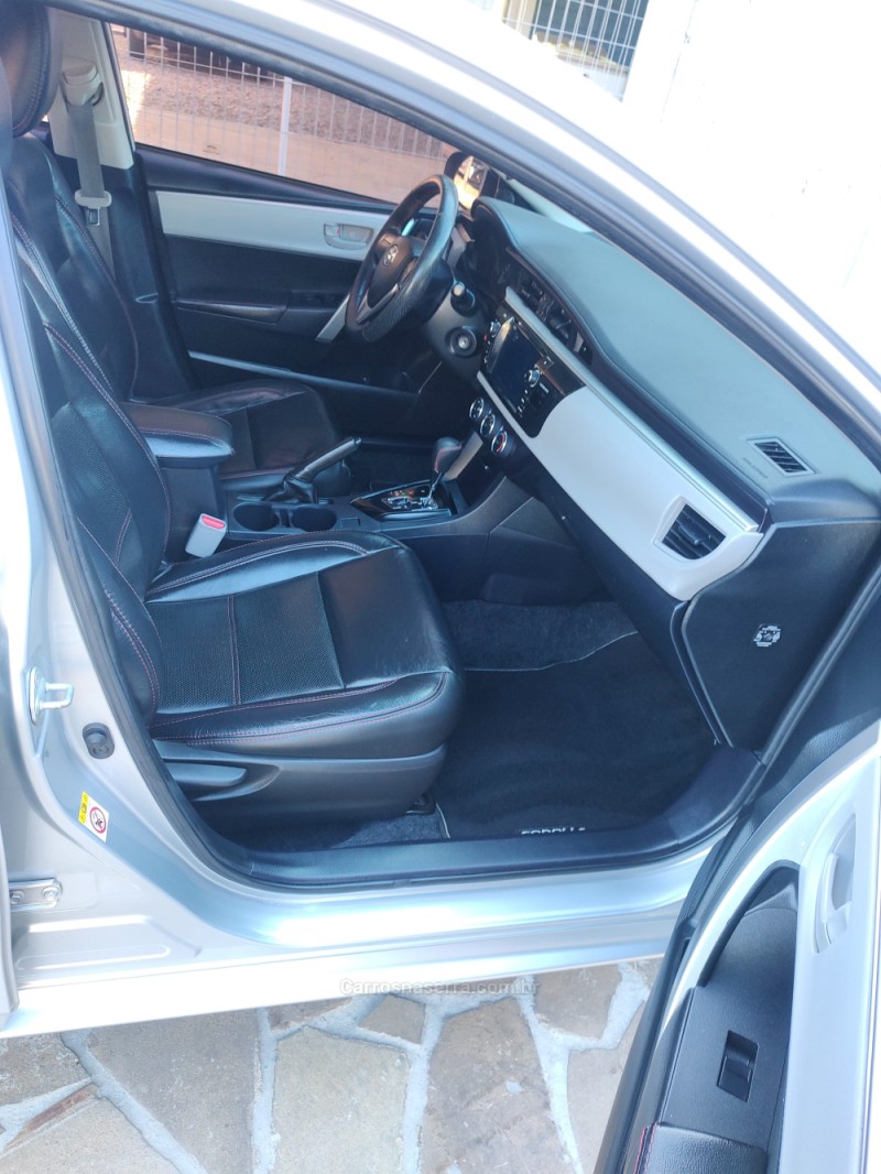 COROLLA 1.8 GLI 16V FLEX 4P AUTOMÁTICO - 2017 - TRêS COROAS