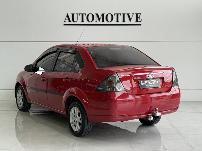 FIESTA 1.6 MPI CLASS SEDAN 8V FLEX 4P MANUAL - 2011 - CAXIAS DO SUL