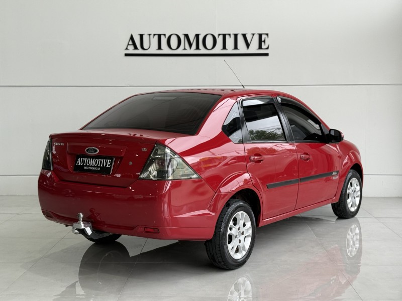 FIESTA 1.6 MPI CLASS SEDAN 8V FLEX 4P MANUAL - 2011 - CAXIAS DO SUL