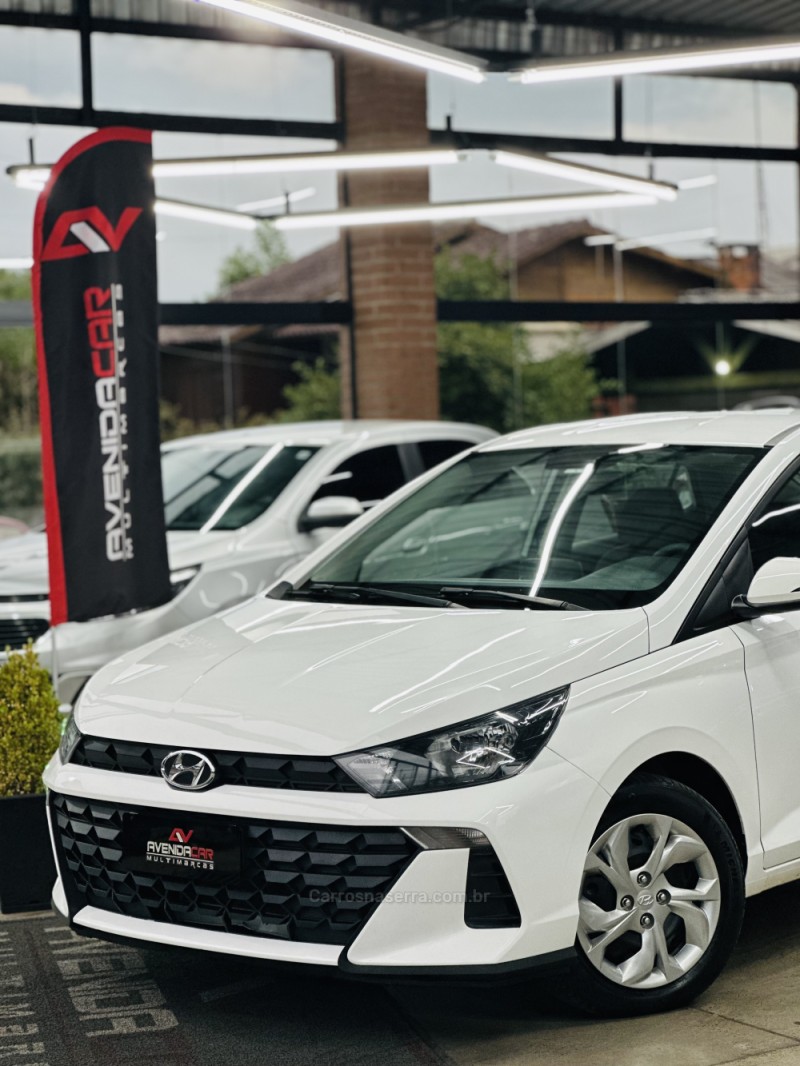 HB20S 1.0 COMFORT 12V FLEX 4P MANUAL - 2023 - CANELA