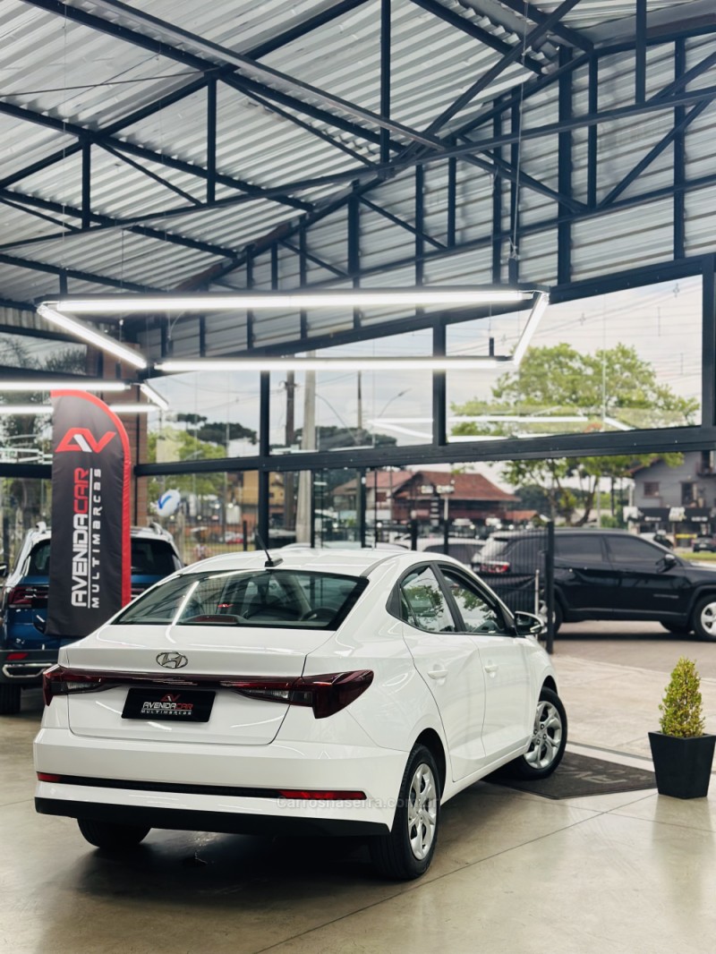 HB20S 1.0 COMFORT 12V FLEX 4P MANUAL - 2023 - CANELA