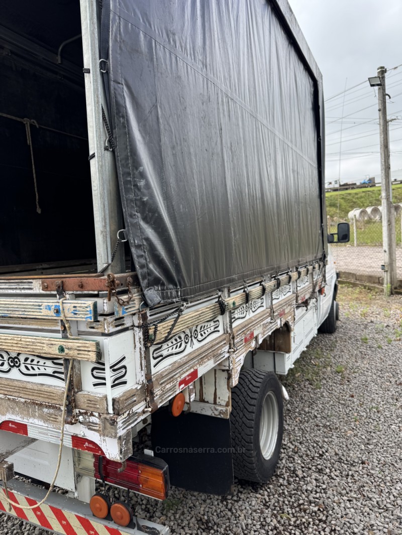 SPRINTER 2.2 CHASSI 415 LONGO DIESEL 3P MANUAL - 2002 - GARIBALDI