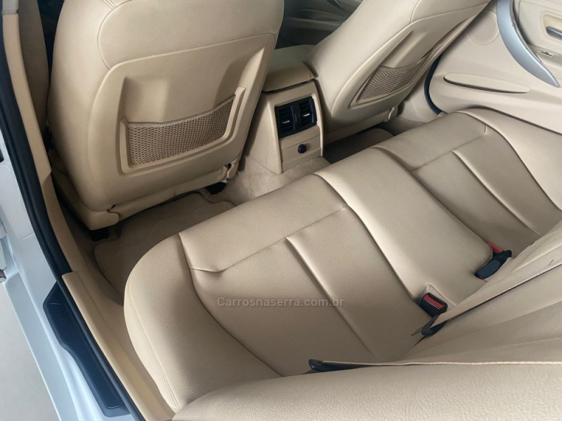 320I 2.0 16V TURBO ACTIVE FLEX 4P AUTOMÁTICO - 2015 - LAJEADO