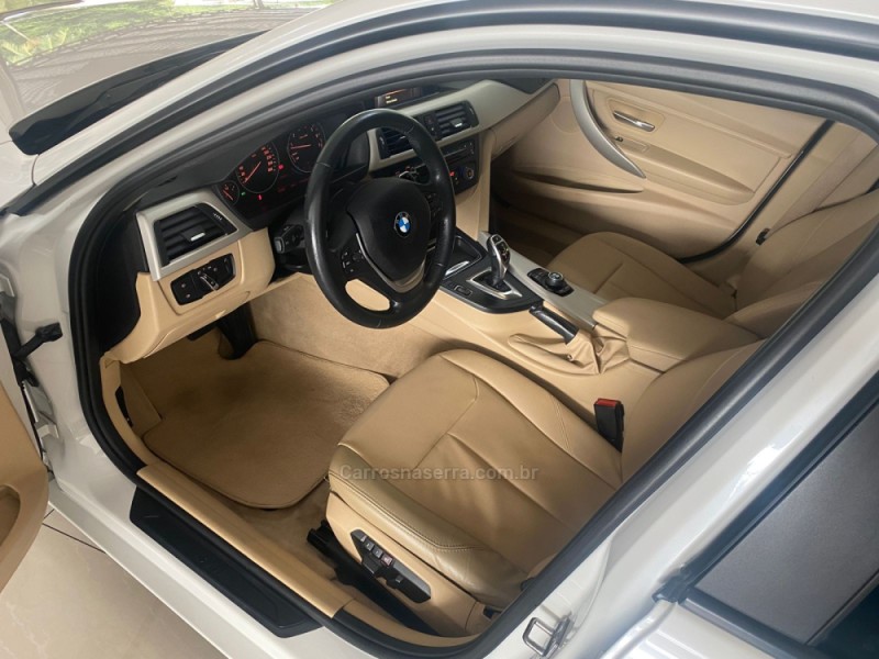 320I 2.0 16V TURBO ACTIVE FLEX 4P AUTOMÁTICO - 2015 - LAJEADO