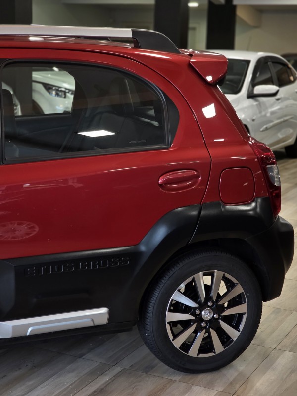 ETIOS CROSS 1.5 16V FLEX 4P MANUAL - 2016 - CAXIAS DO SUL