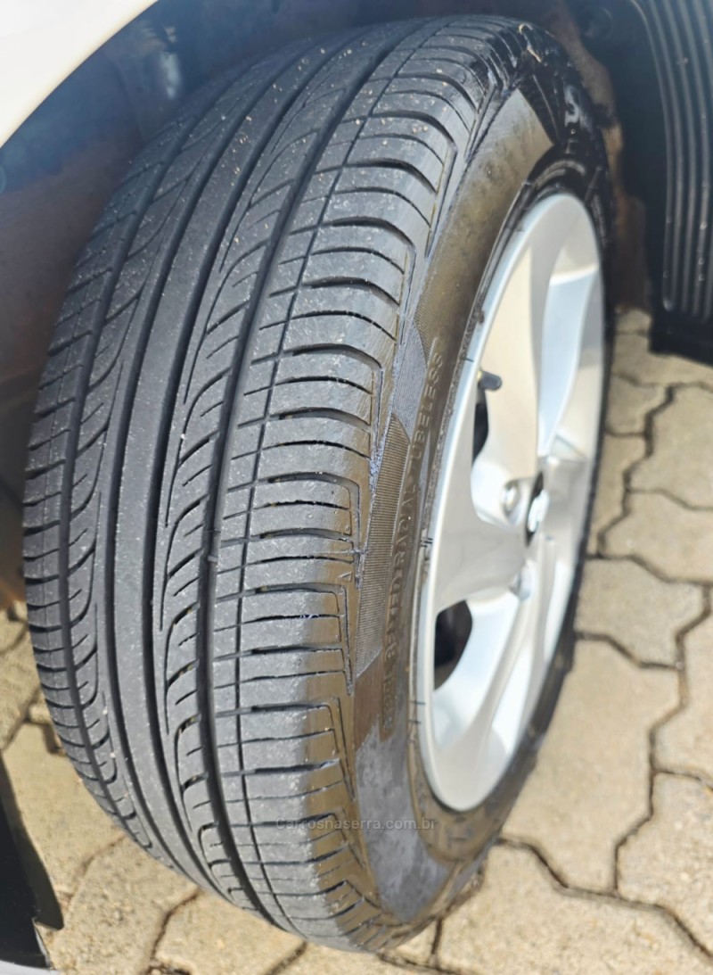 HB20 1.0 COMFORT STYLE 12V TURBO FLEX 4P MANUAL - 2014 - LAJEADO