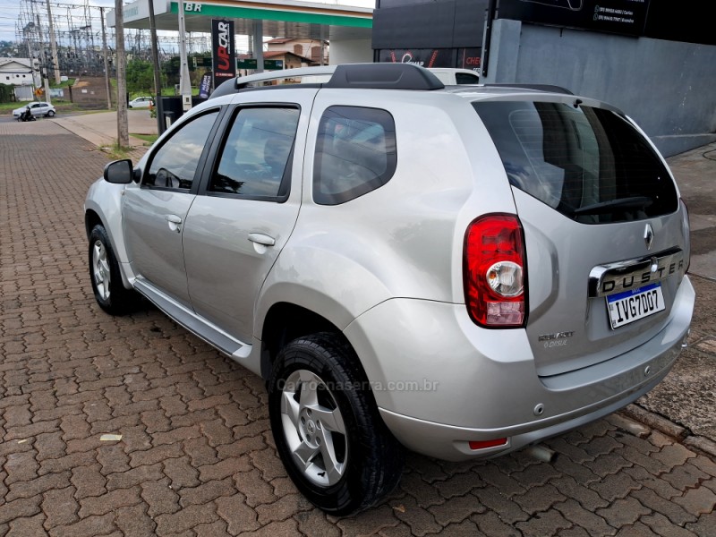 DUSTER 1.6 DYNAMIQUE 4X2 16V FLEX 4P MANUAL - 2014 - BENTO GONçALVES