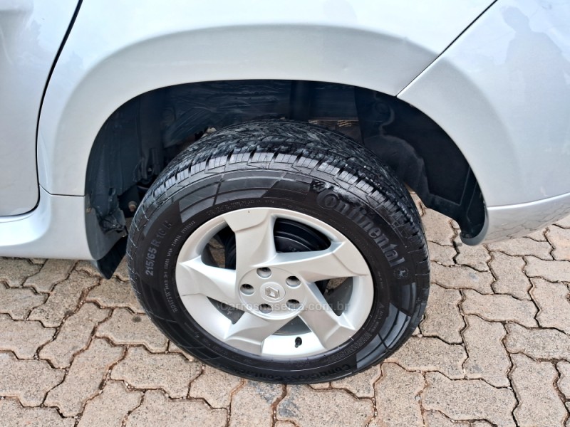 DUSTER 1.6 DYNAMIQUE 4X2 16V FLEX 4P MANUAL - 2014 - BENTO GONçALVES