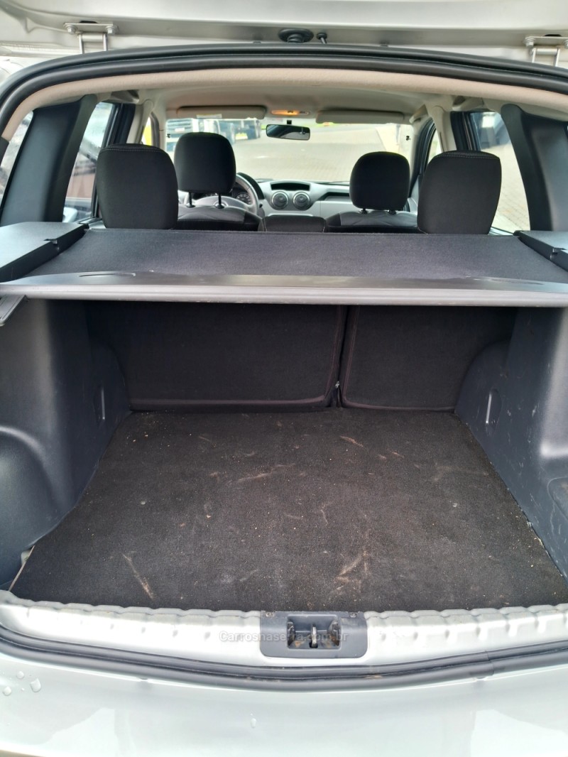 DUSTER 1.6 DYNAMIQUE 4X2 16V FLEX 4P MANUAL - 2014 - BENTO GONçALVES