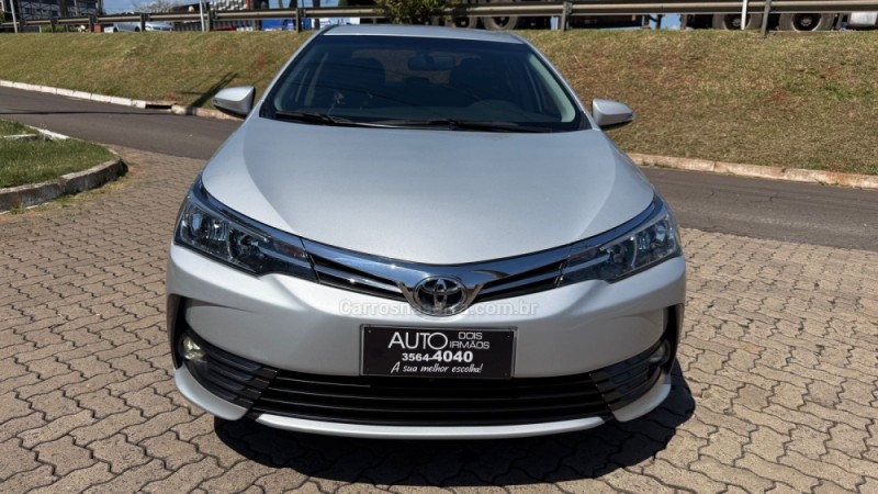 COROLLA 1.8 GLI 16V FLEX 4P AUTOMÁTICO - 2018 - DOIS IRMãOS