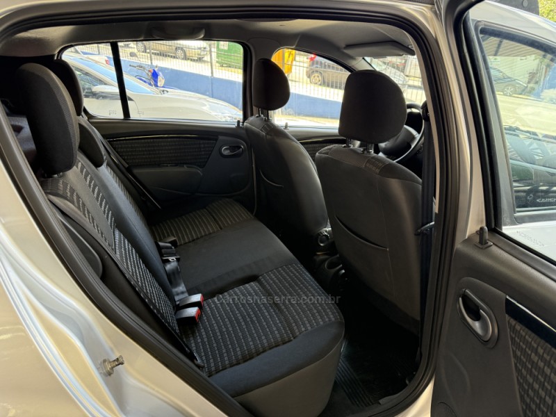 SANDERO 1.6 PRIVILÉGE 8V FLEX 4P MANUAL - 2012 - CAXIAS DO SUL