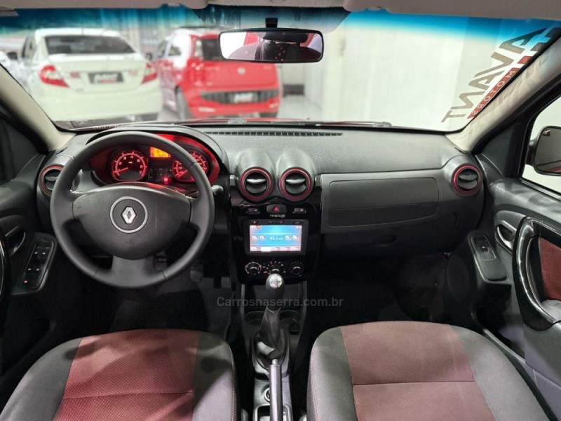 SANDERO 1.6 STEPWAY 8V FLEX 4P MANUAL - 2014 - NOVO HAMBURGO