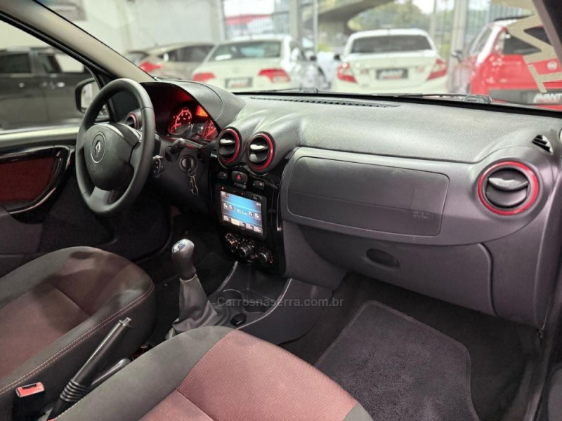 SANDERO 1.6 STEPWAY 8V FLEX 4P MANUAL - 2014 - NOVO HAMBURGO